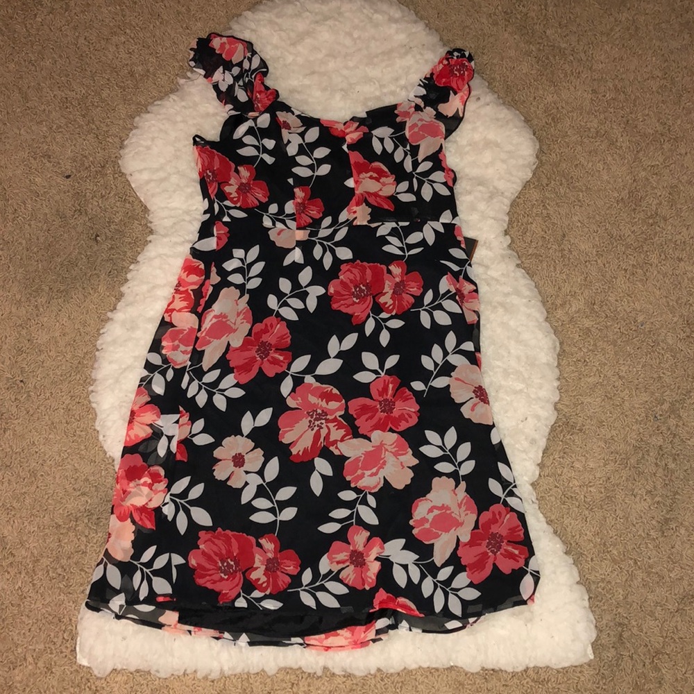 FOREVER 21 CONTEMPORARY FLOWER DRESS